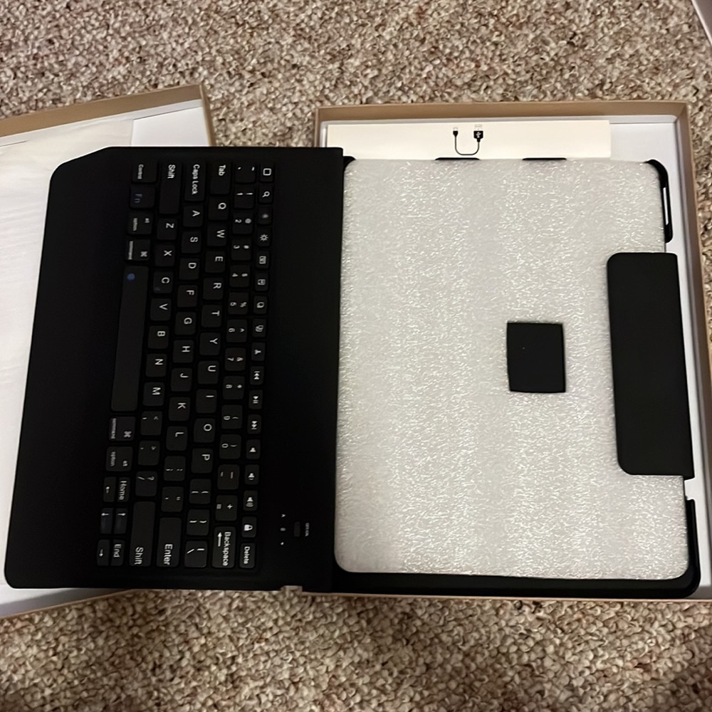 IVSO Wireless Keyboard for iPad Pro 12.9